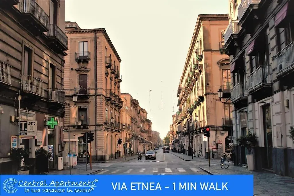 Central Apartments Compact Mezzanine 1 Min V Etnea Aeroporto di Catania Fontana Rossa
